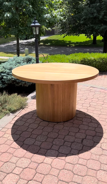 Solid Hardwood Round Table with a Barrel Base