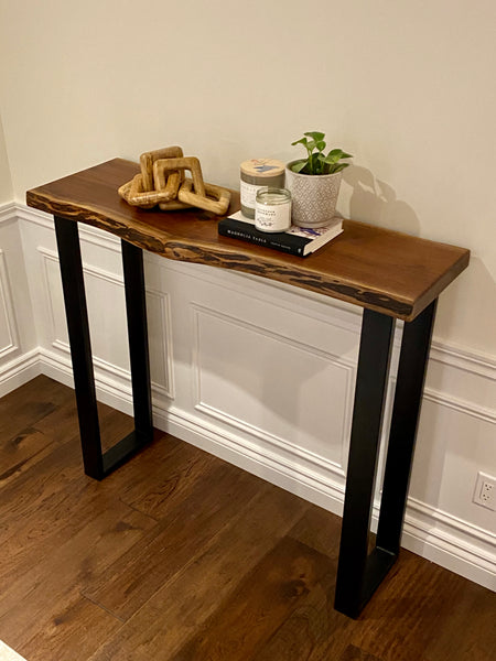 Angled Top View, Walnut Live Edge Sofa Bar Table