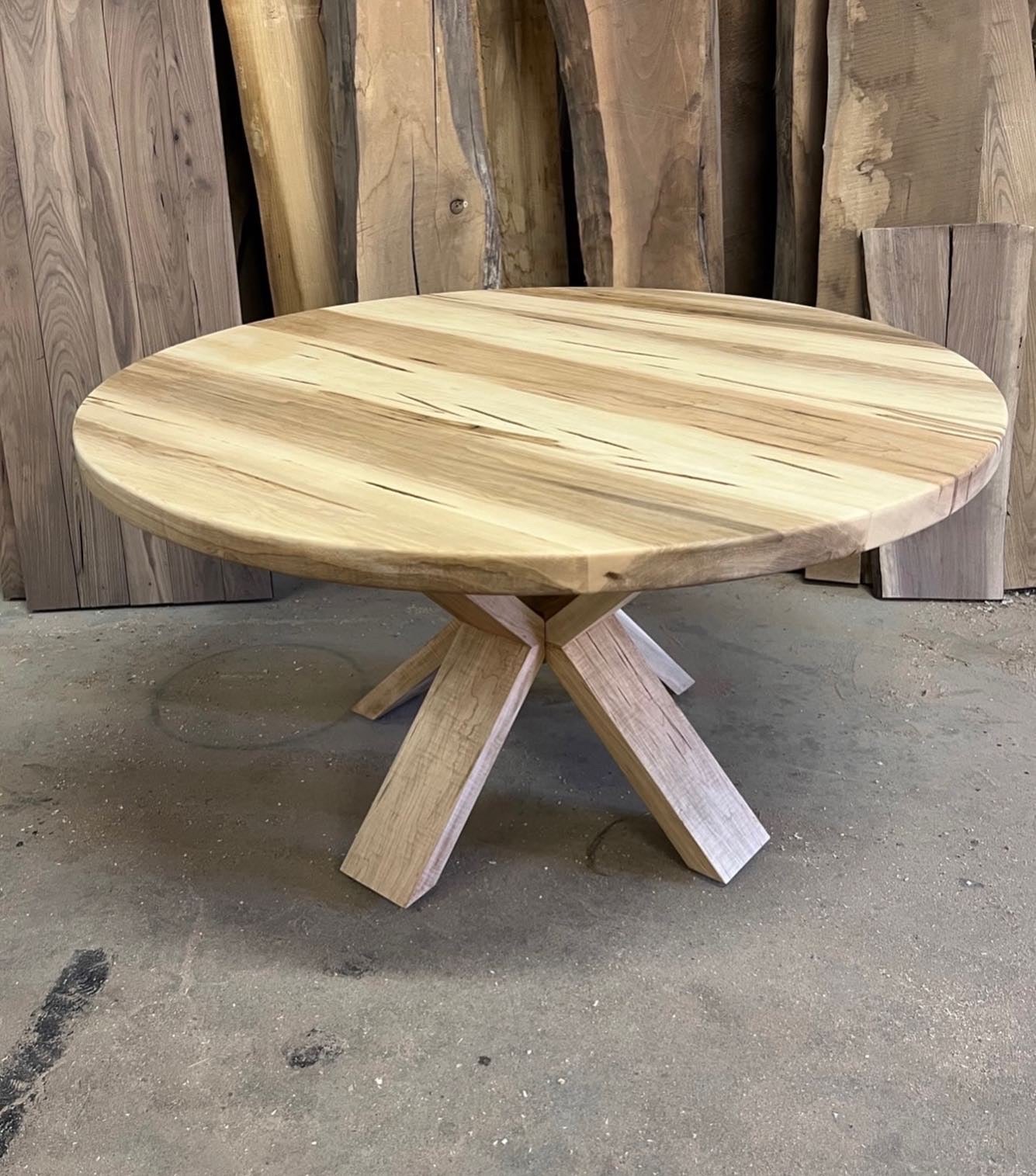 Round & Oval Hardwood Tables