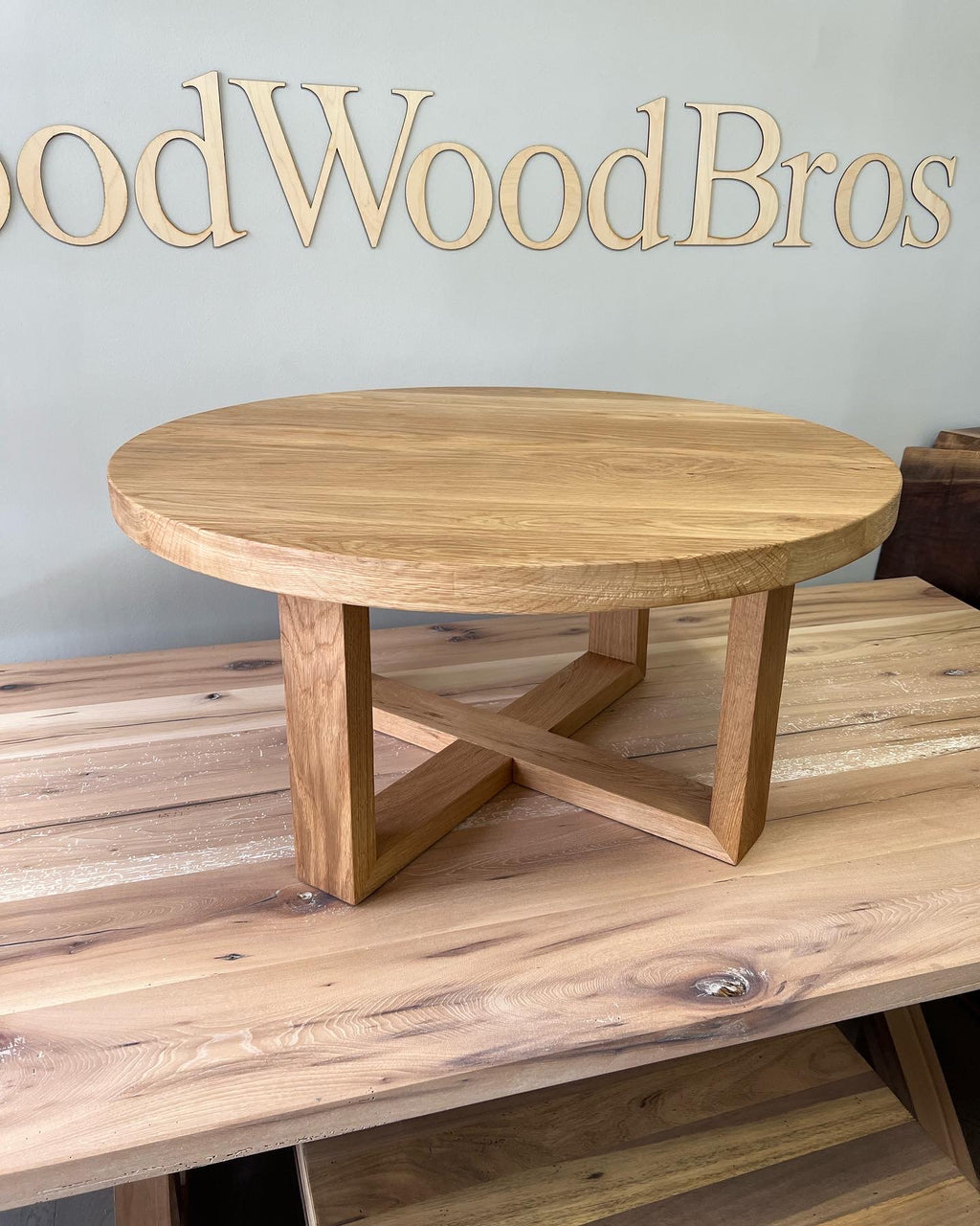 Round & Oval Hardwood Tables