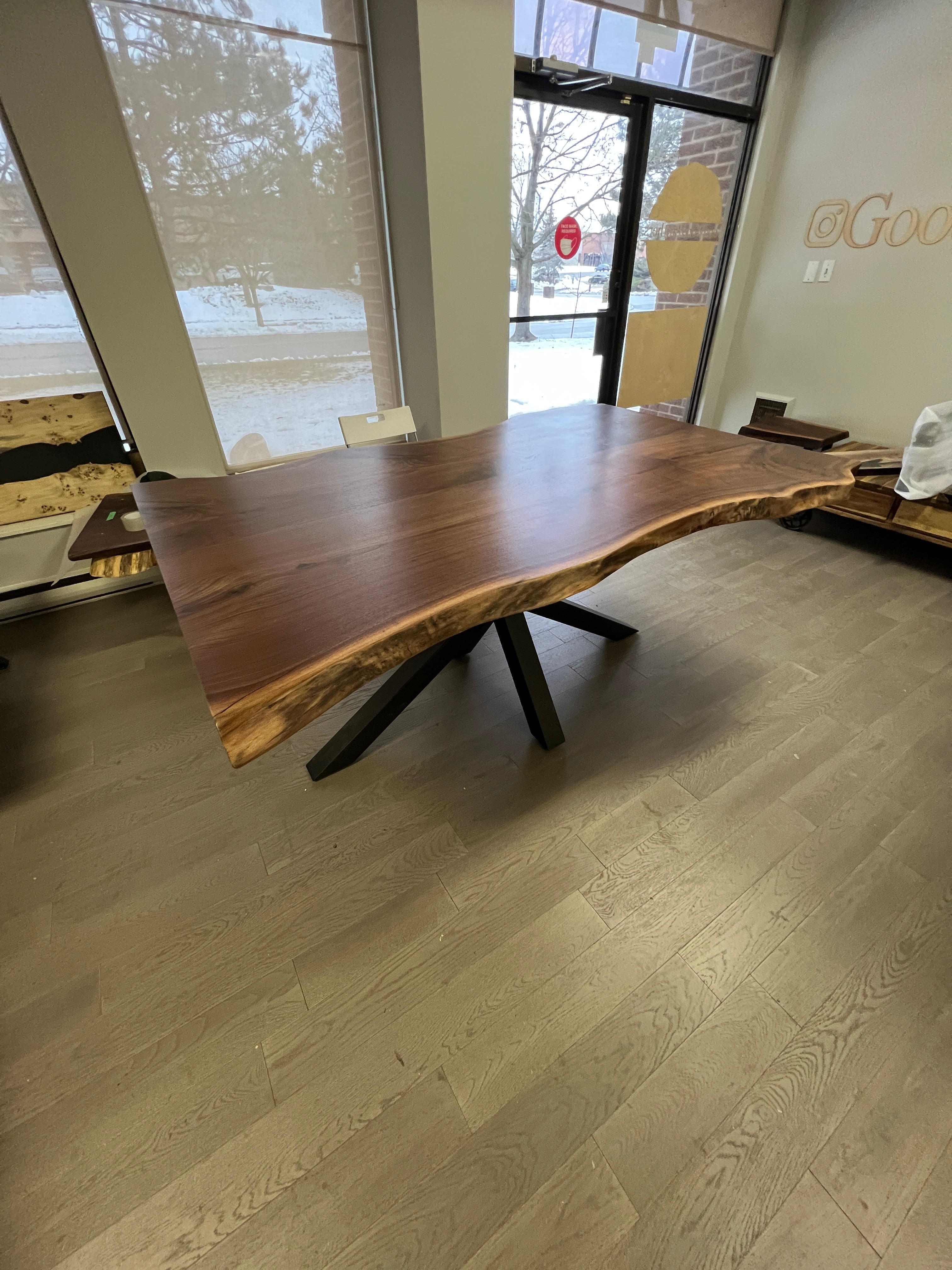 Live Edge Dining Tables