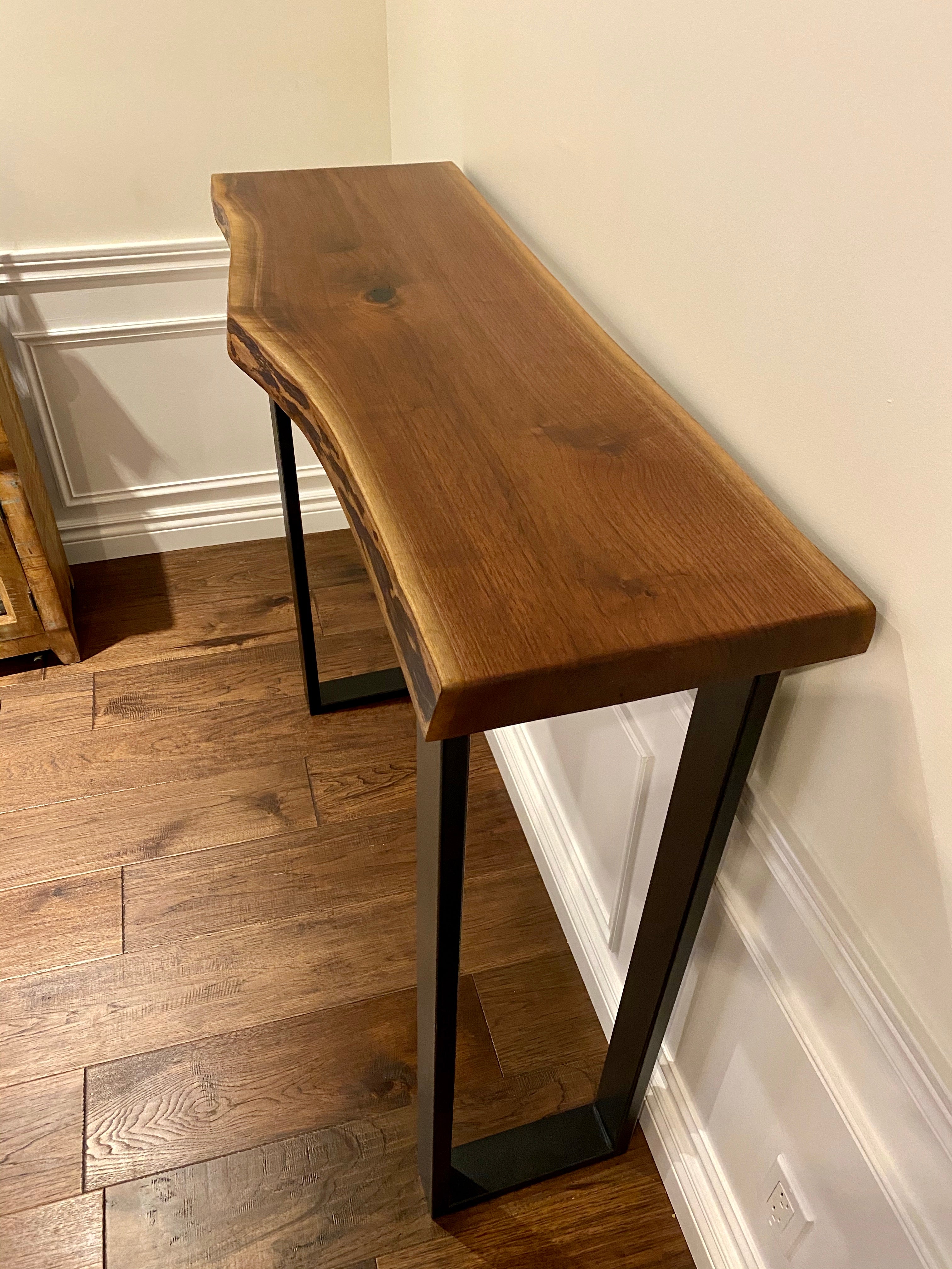 Angled Top View, Walnut Live Edge Sofa Bar Table