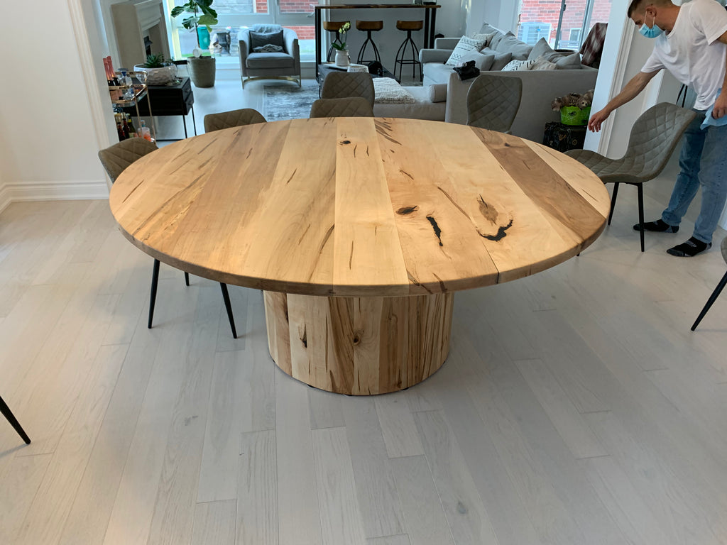 Round & Oval Hardwood Tables