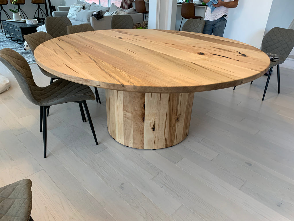 Round & Oval Hardwood Tables